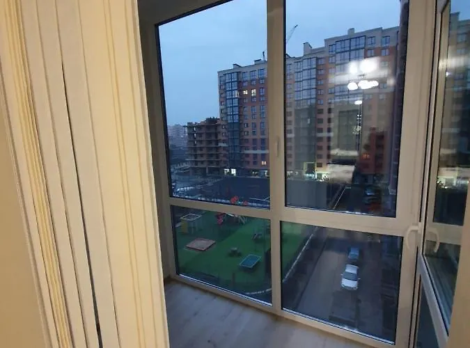 Яровиця. Центр